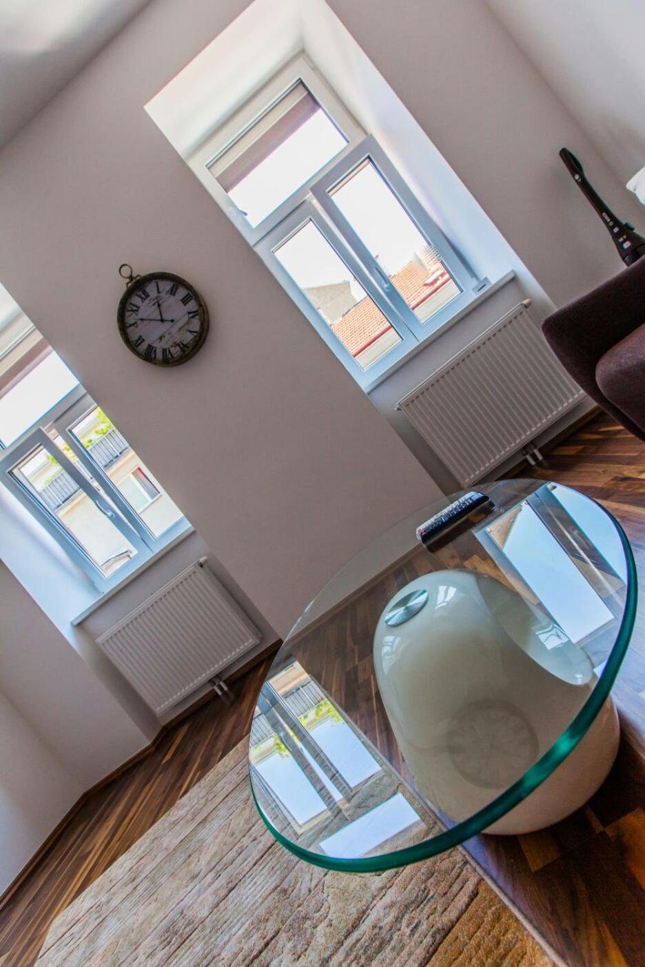 Apartment Market & Free Parking Wien